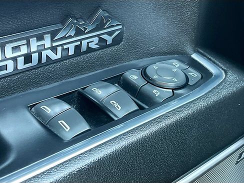 Used 2023 Chevrolet Silverado 1500 High Country AWD/4WD image 18