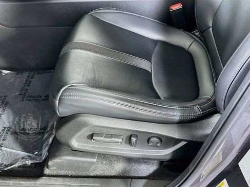 Used 2023 Honda Pilot EX-L image 18