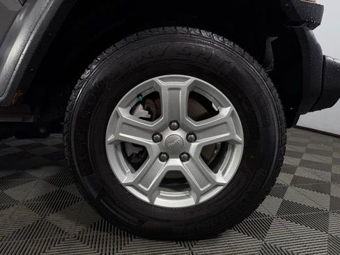 Used 2021 Jeep Wrangler Unlimited Sport image 12