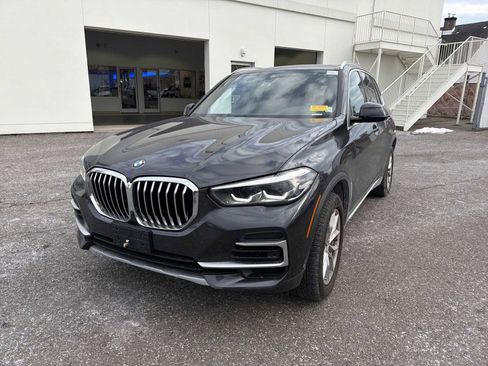 Certified 2022 BMW X5 xDrive40i w/ Premium Package image 2