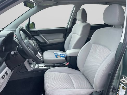 Used 2018 Subaru Forester 2.5i Premium w/ All-Weather Package AWD/4WD image 21