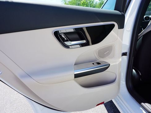 Certified 2025 Mercedes-Benz C 300 Sedan image 40