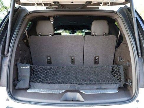 Used 2023 GMC Yukon Denali AWD/4WD image 7
