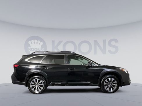 Used 2023 Subaru Outback Limited image 7