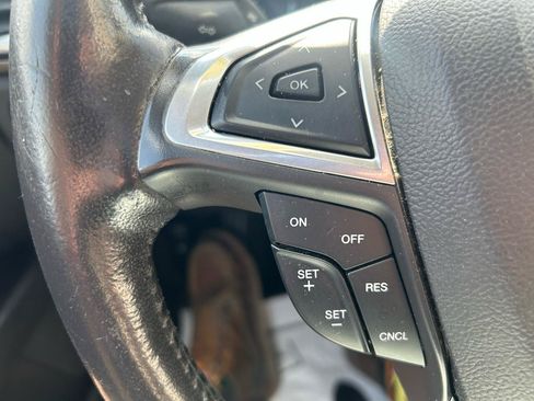 Used 2014 Ford Fusion SE w/ Equipment Group 202A FWD image 18