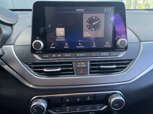 Used 2024 Nissan Altima 2.5 SR FWD image 21