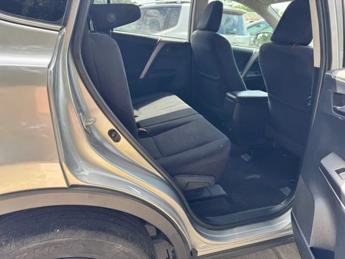 Used 2016 Toyota RAV4 LE FWD image 21