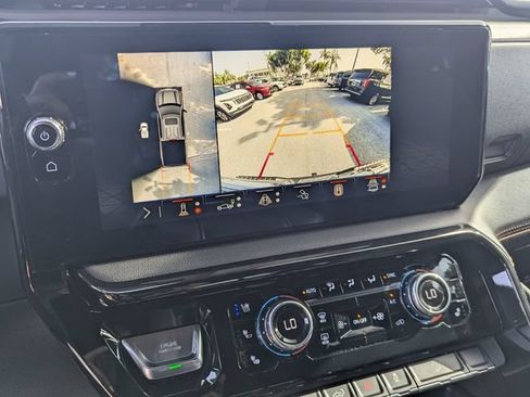 Certified 2024 GMC Sierra 1500 AT4 w/ Technology Package AWD/4WD image 21