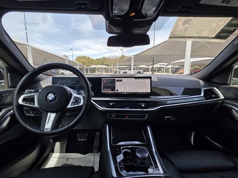 Used 2026 BMW X6 xDrive40i image 17