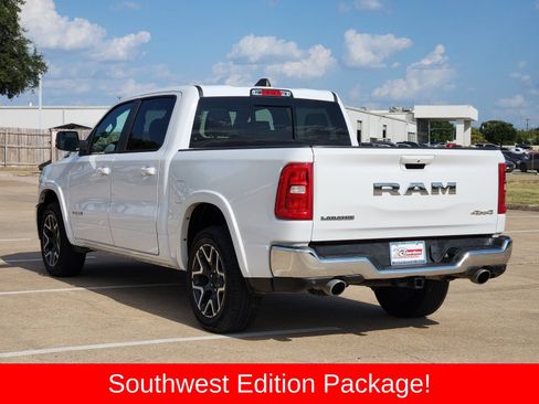 Used 2025 RAM 1500 Laramie AWD/4WD image 4