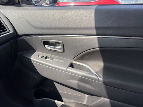 Used 2020 Mitsubishi Outlander Sport ES AWD/4WD image 24