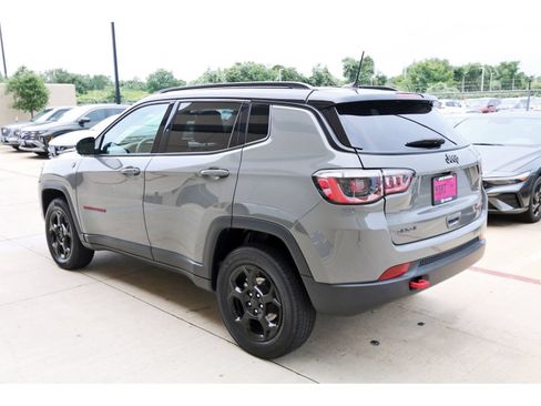 Used 2023 Jeep Compass Trailhawk AWD/4WD image 6