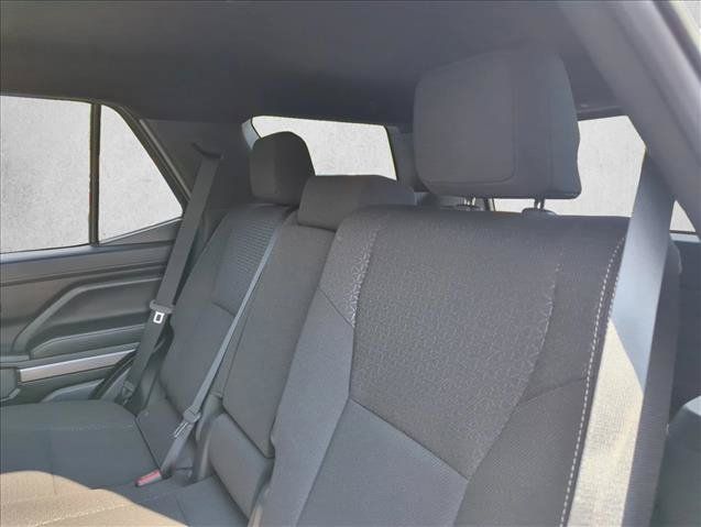 Certified 2025 Toyota 4Runner SR5 AWD/4WD image 27