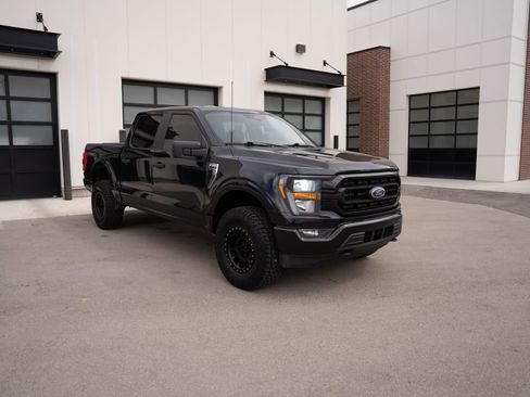 Used 2023 Ford F150 XLT w/ Trailer Tow Package AWD/4WD image 4