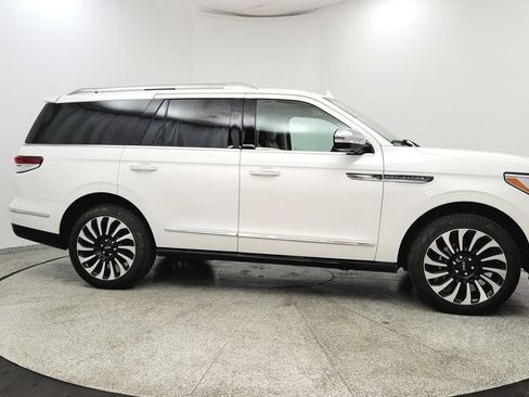 Used 2024 Lincoln Navigator Black Label AWD/4WD image 6