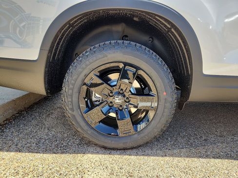 New 2026 Honda Ridgeline Black Edition image 12
