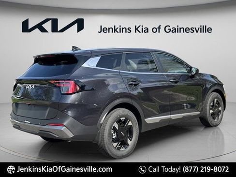 New 2026 Kia Sportage LX FWD image 3