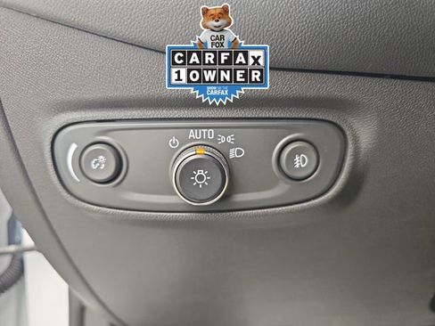 Used 2020 Chevrolet Equinox Premier image 32