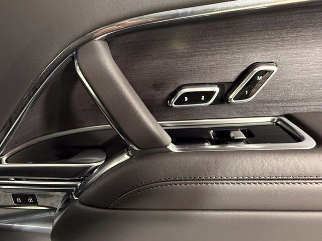 New 2026 Land Rover Range Rover SE AWD/4WD image 30