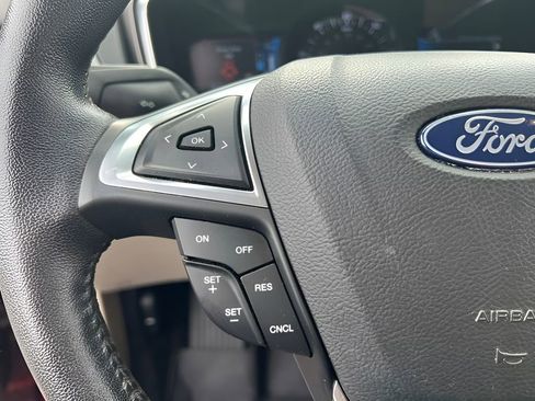 Used 2018 Ford Fusion SE w/ Equipment Group 602A FWD image 18