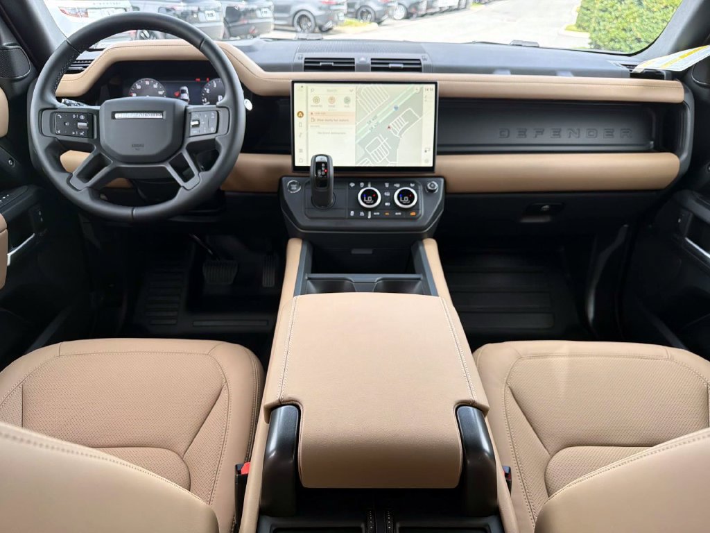 New 2026 Land Rover Defender 110 X-Dynamic SE AWD/4WD image 13