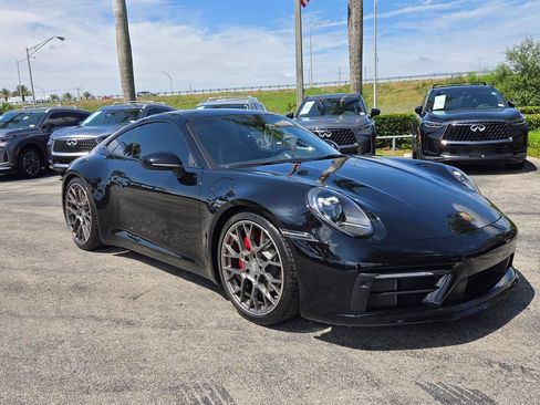 Used 2021 Porsche 911 Carrera RWD image 2