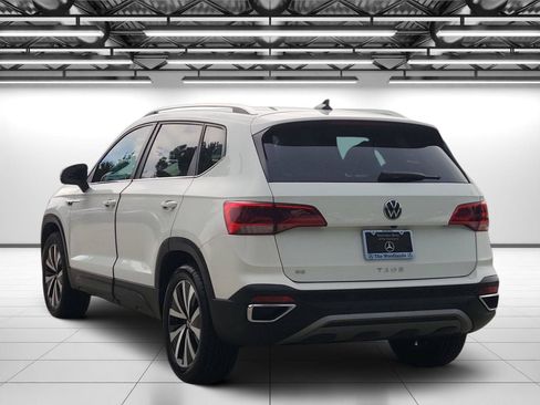 Used 2022 Volkswagen Taos SE FWD image 9