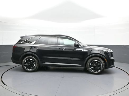 New 2026 Kia Sorento S w/ S Panoramic Sunroof Package FWD image 5