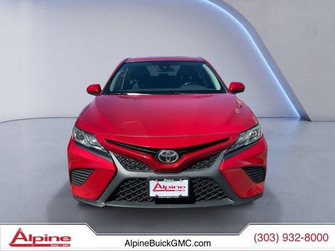Used 2020 Toyota Camry SE FWD image 8