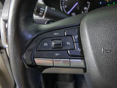 Used 2021 Cadillac XT4 Premium Luxury w/ Cold Weather Package FWD image 19