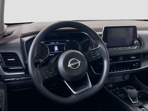 Used 2023 Nissan Rogue SV FWD image 18