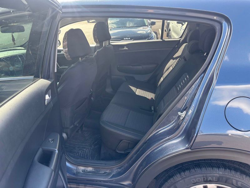 Used 2018 Kia Sportage LX AWD/4WD image 10