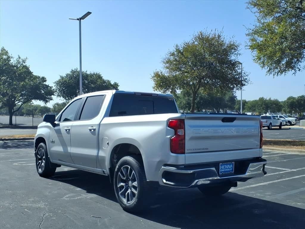 Used 2020 Chevrolet Silverado 1500 LT w/ Texas Edition RWD image 8