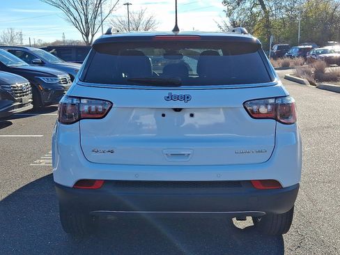 Used 2024 Jeep Compass Limited image 5