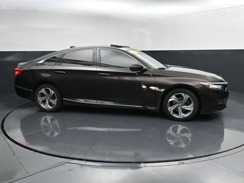 Used 2018 Honda Accord EX-L image 9