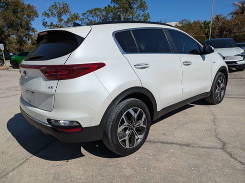 Used 2021 Kia Sportage EX w/ EX Technology Package image 4