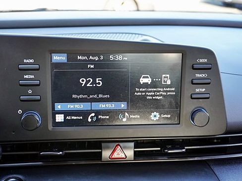 Certified 2025 Hyundai Elantra Sport FWD image 23