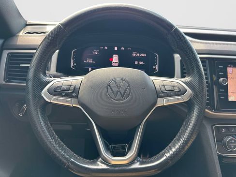 Used 2020 Volkswagen Atlas Cross Sport SEL R-Line AWD/4WD image 21