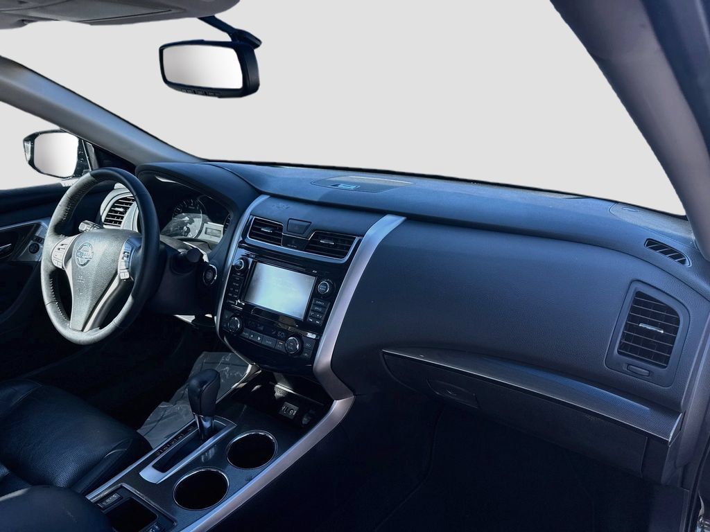 Used 2014 Nissan Altima 2.5 SL w/ Technology Package FWD image 29