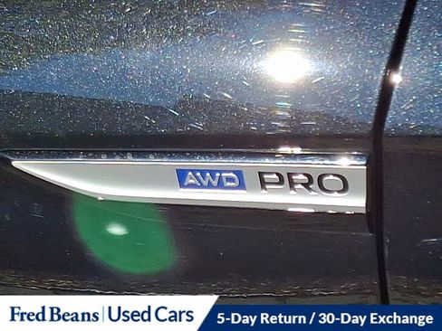 Certified 2022 Volkswagen ID.4 Pro image 31