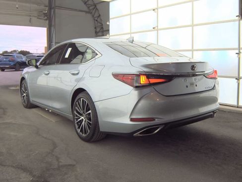 Used 2024 Lexus ES 350 w/ Premium Package image 9