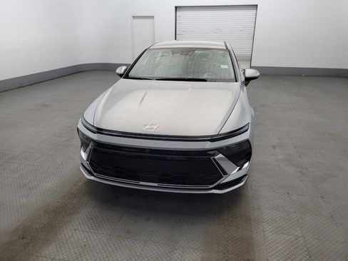 Used 2025 Hyundai Sonata SEL FWD image 15