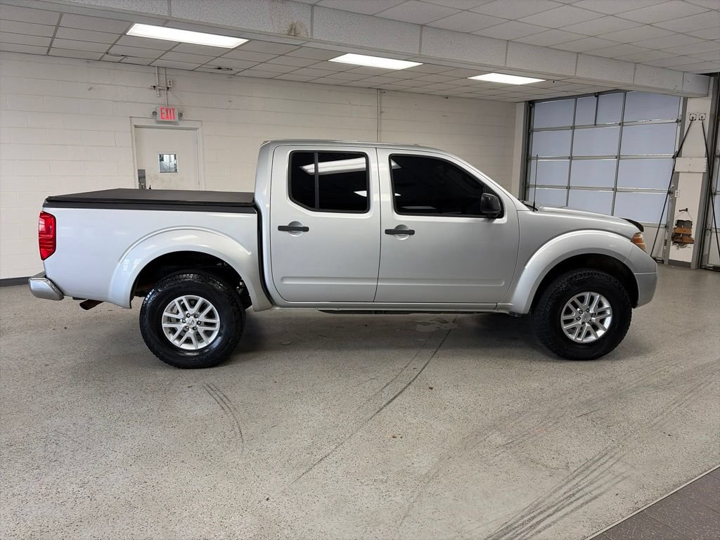 Used 2014 Nissan Frontier SV w/ SV Value Truck Package RWD image 3