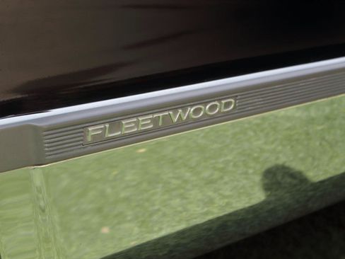Used 1996 Cadillac Fleetwood Brougham RWD image 36