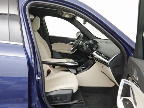 Certified 2025 BMW X1 xDrive28i w/ Convenience Package image 17