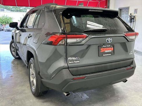Certified 2024 Toyota RAV4 LE AWD/4WD image 5