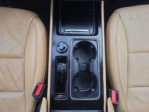 Used 2020 Lincoln Corsair Reserve image 11