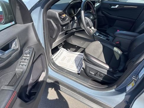 Used 2024 Ford Escape ST-Line w/ Tech Pack #1 AWD/4WD image 11