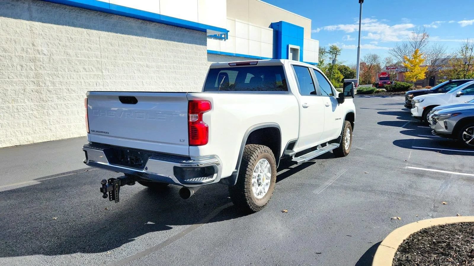 Used 2023 Chevrolet Silverado 2500 LT w/ Convenience Package AWD/4WD image 8