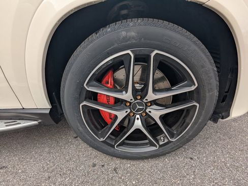 Certified 2021 Mercedes-Benz GLE 63 AMG S image 25